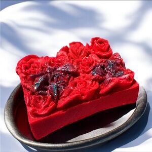 Rose SHIMMER Scent 3D roses soap 2x3 inch 4oz shea butter & goat milk